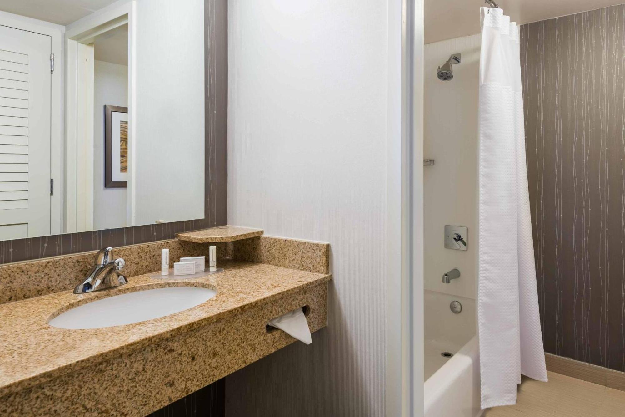 Courtyard Knoxville Cedar Bluff Екстер'єр фото